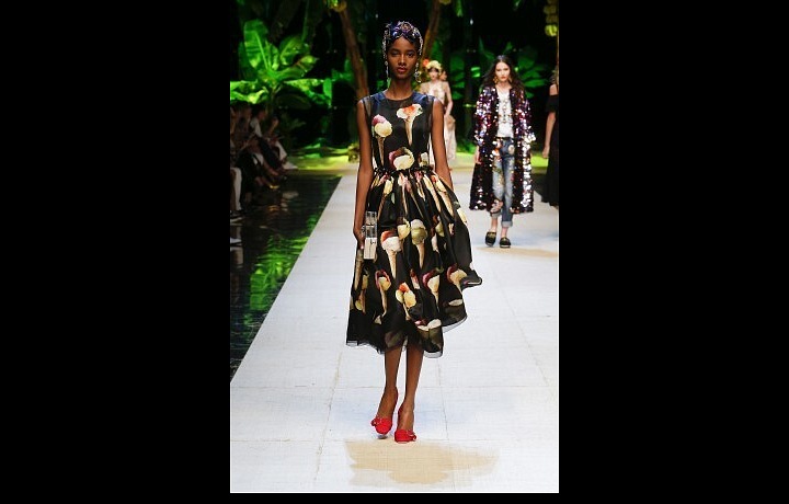 Zmrzlina na šatech? Proč ne!