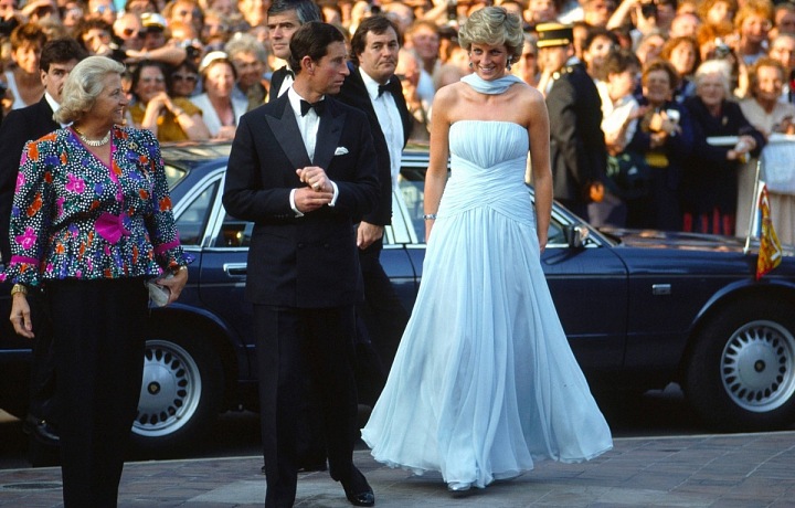 Princezna Diana opět strhla dav.