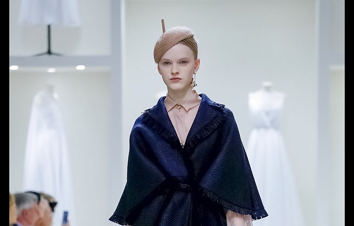 Barety jako symbol elegance