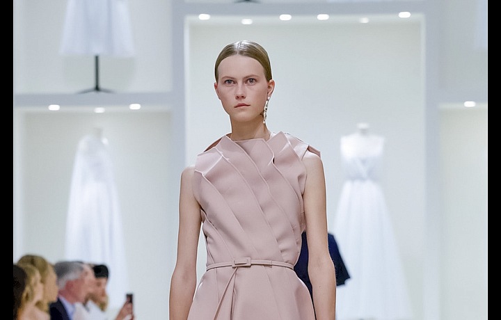 Haute Couture AW 2018 tvoří nude modely