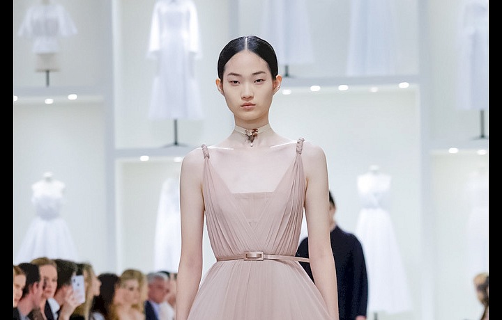 Haute Couture AW 2018 tvoří nude modely