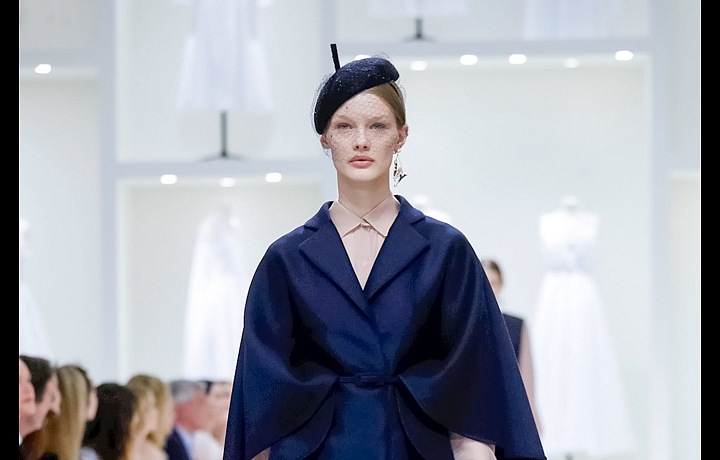 Barety jako symbol elegance