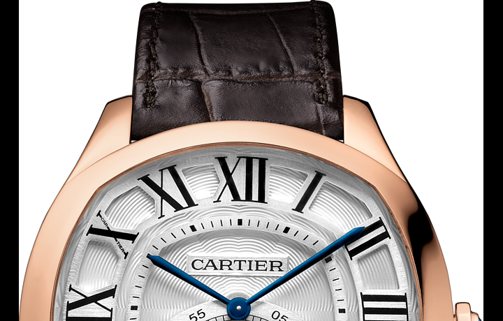 Hodinky Drive de Cartier s průhledem do strojku