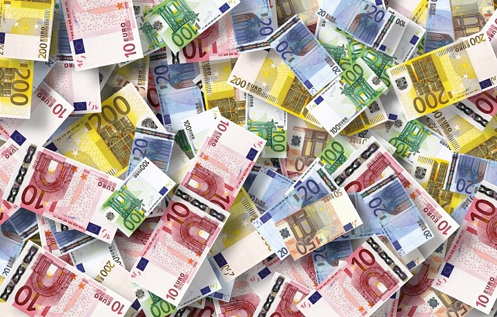 Kde si lidé vydělají peníze?