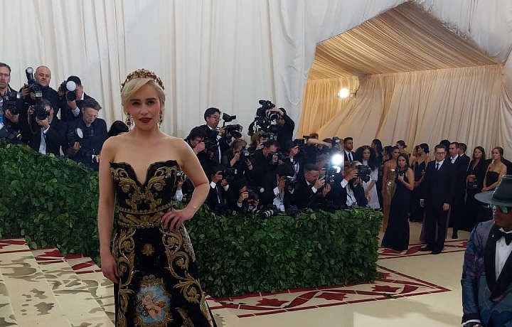 Emilia Clarke -Dolce and Gabbana