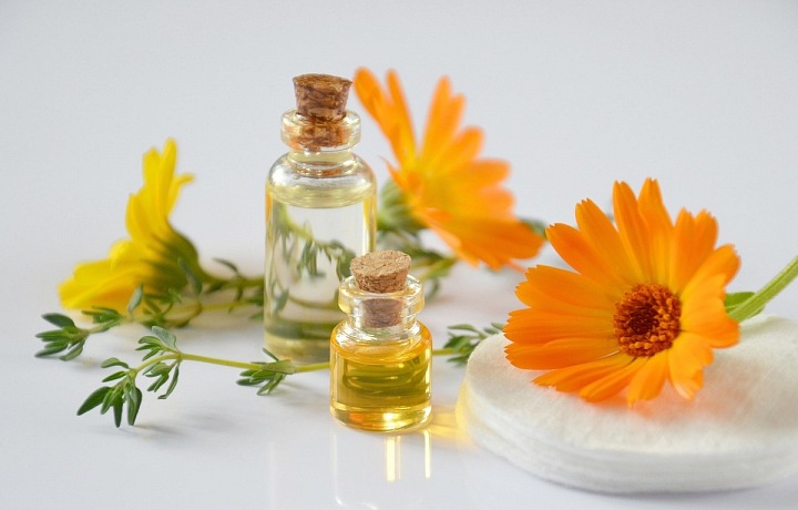 Kosmetické firmy přidávají do svých výrobků kde co. 