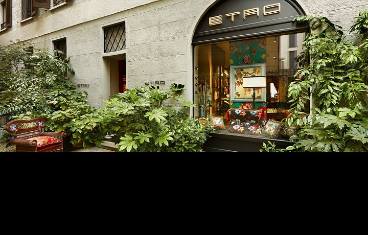 Luxusní butik Etro Home v Miláně