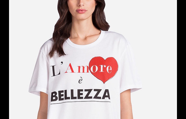 Luxusní oblečení z kolekce Love is in the air.