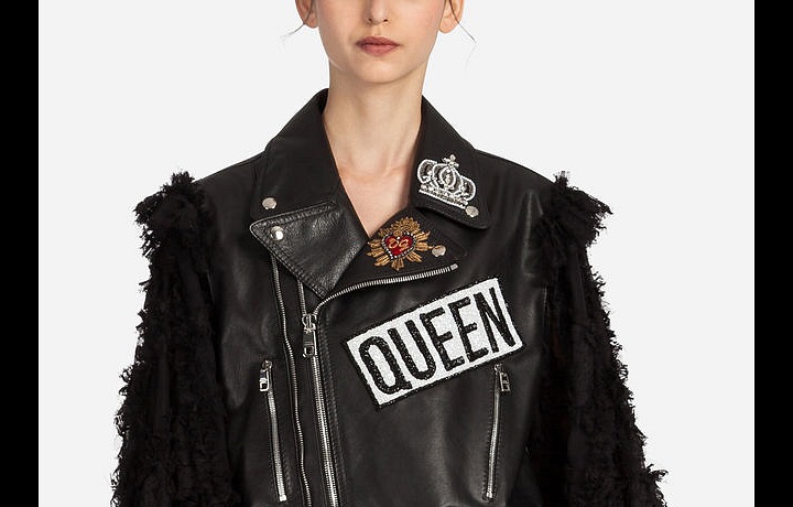 Luxusní oblečení z kolekce Love is in the air.