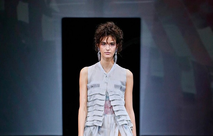 Oslňující Giorgio Armani SS19
