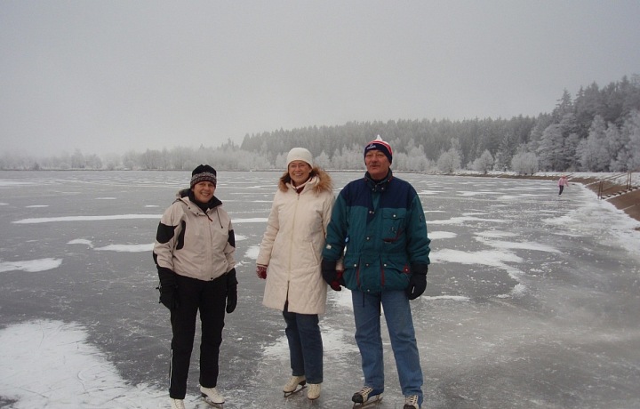 Jako malá chtěla být krasobruslařkou, bruslení jí vydrželo dodnes. 