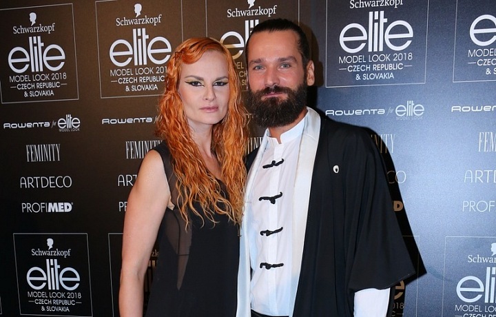 Iva Pazderková s kadeřníkem Michalem Zapomělem