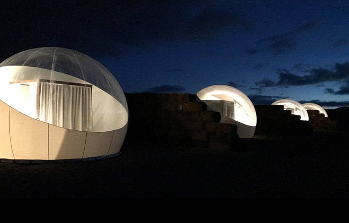 Campera Hotel v noci