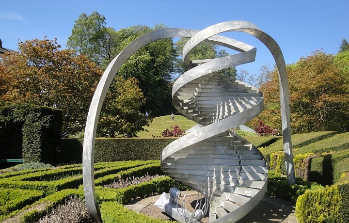 Garden of Cosis Speculation, Charles Jencks