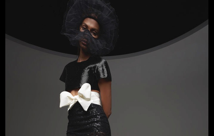 Bílo-černé šaty Giambattista Valli Fall 2020 Haute Couture