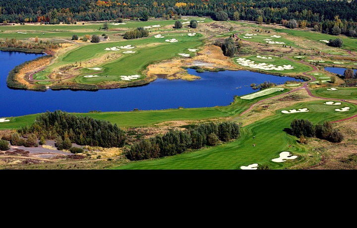 Golfová sezóna na podzim resortu Kunětická Hora zdaleka nekončí   