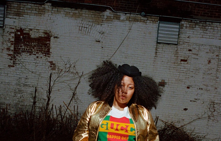 Značka představuje nové žluté logo