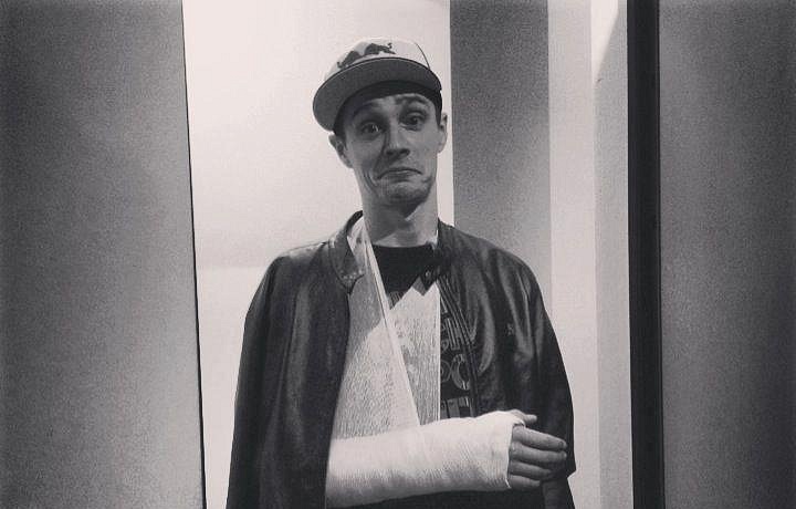 Zatím měl štěstí a byl pouze dvakrát zraněný. 