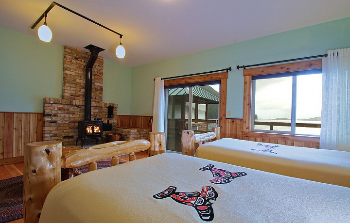 Haida Spruce House - pokoj