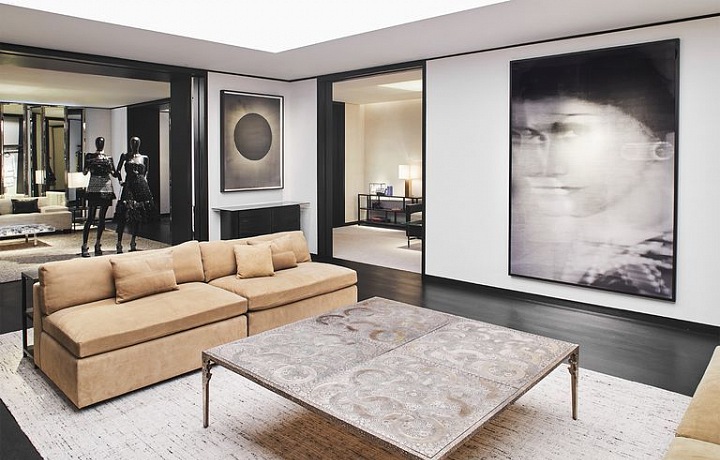 Nechybí stylové vybavení a umělecká díla