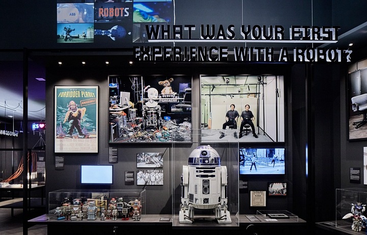 Výstava Hello, Robot