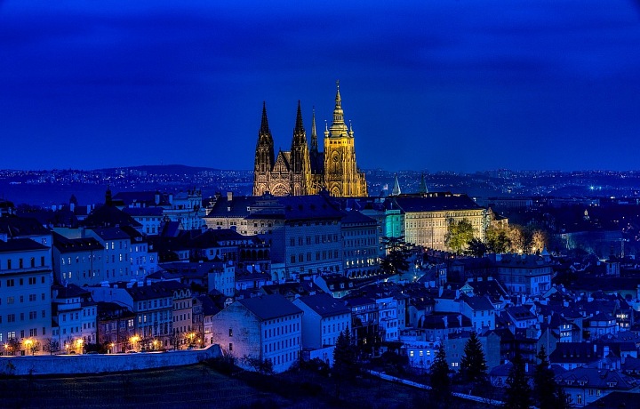 Noční pohled na Prahu