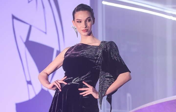 Látky Natali vybírala v Paříži