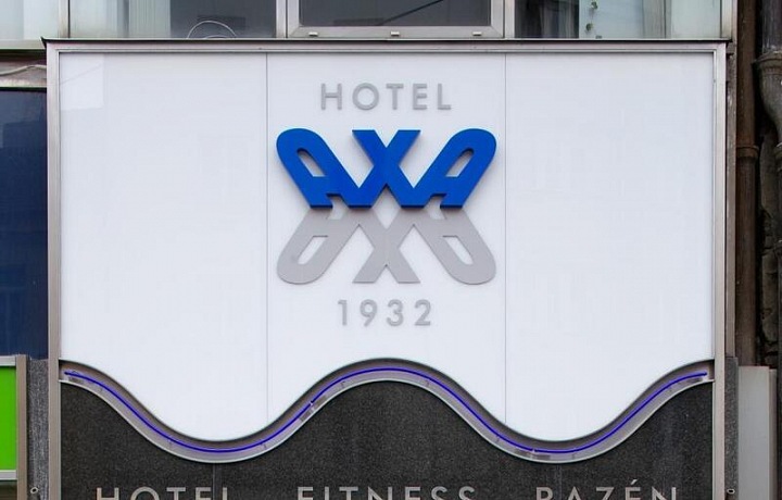 Hotel AXA