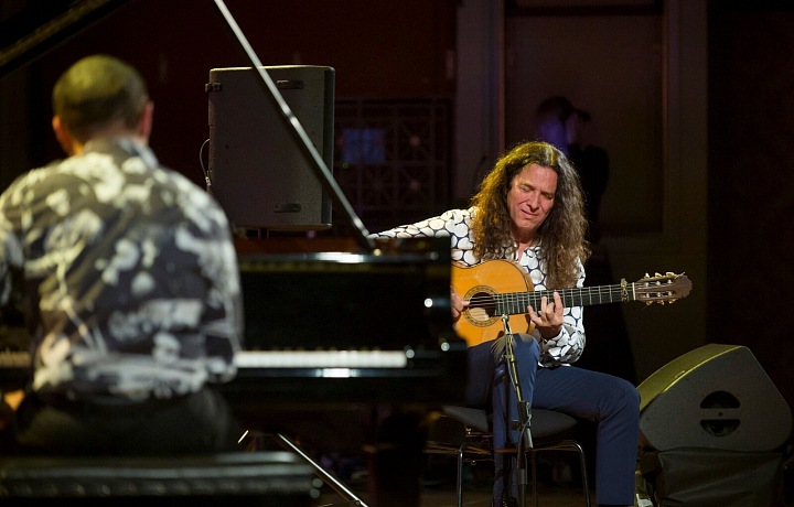 Struny podzimu koncert CAMILO & TOMATITO