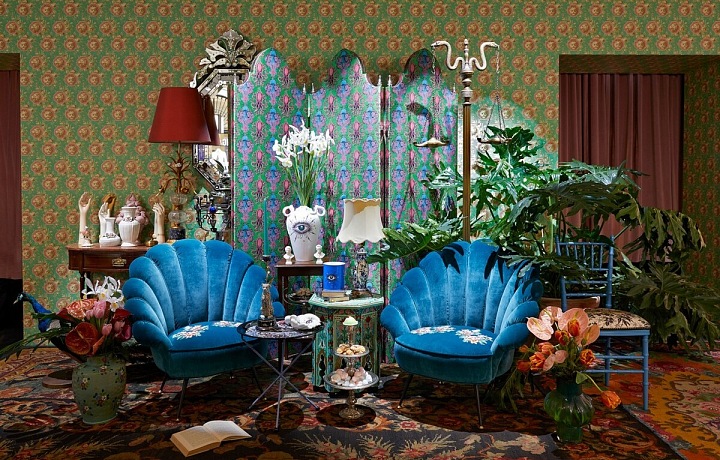 Jeden z mnoha pokojů v obchodě Gucci