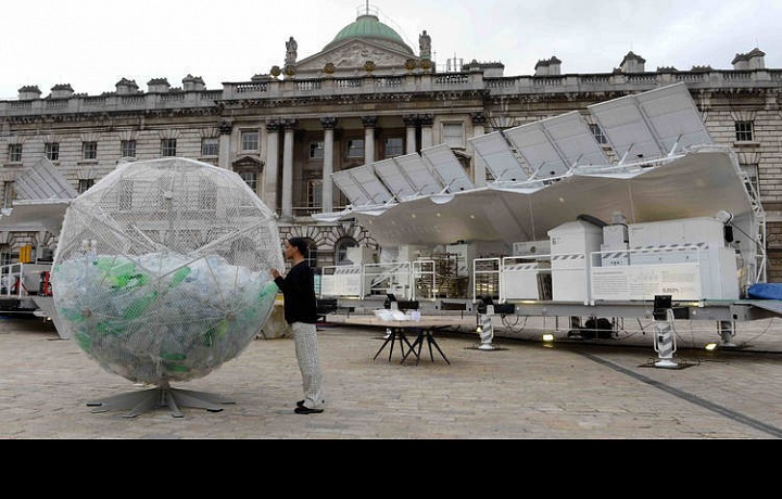 Trashpresso mění odpady účelové produkty