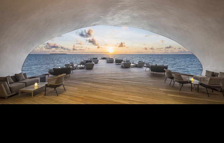 Velrybářský bar St Regis, Maledivy
