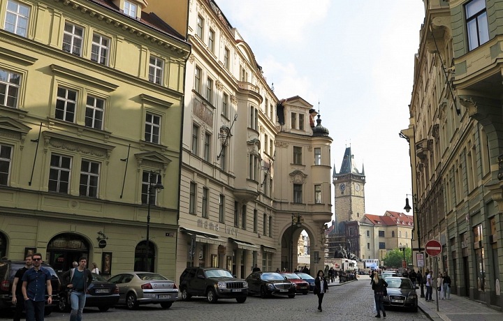 Dlouhá třída,View of Old Town Square
