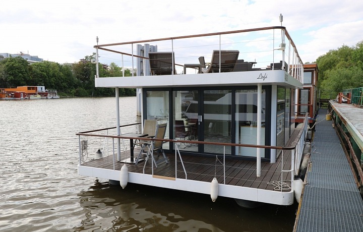 Houseboat VIP Living