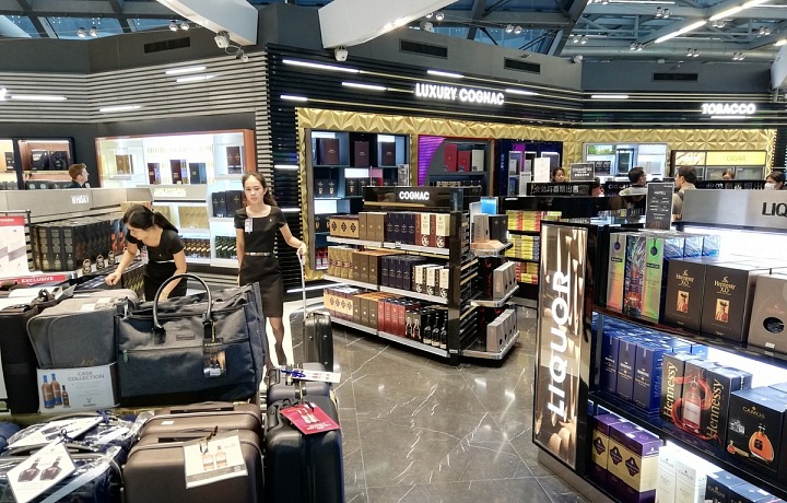 Letiště Suvarnabhumi je místem luxusních butiků
