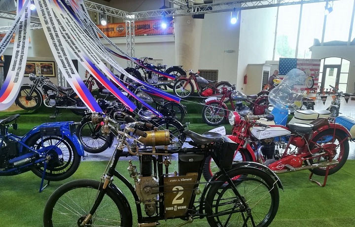 K vidění byl model Laurent a Klement