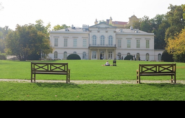 Zahrada Kinských - letohrádek