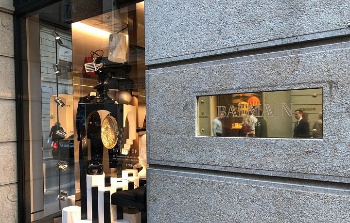 Butik Balmain v Miláně