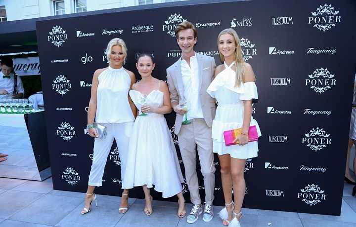 Nikol a Jakub Ponerovi s Monikou Babišovou