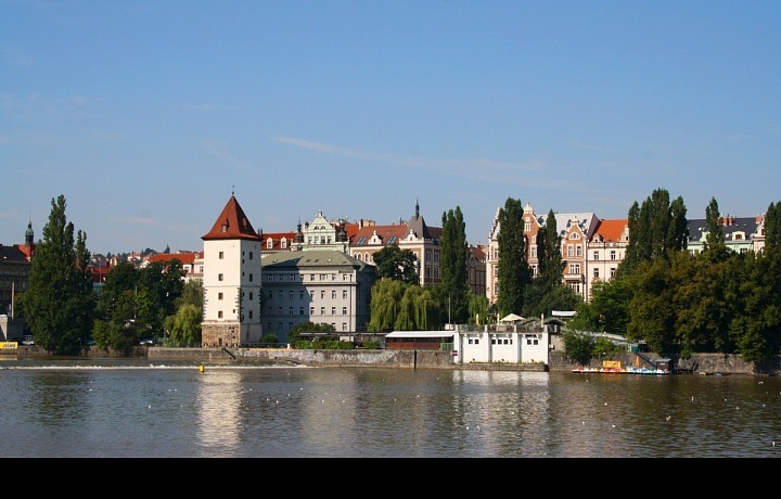 Janáčkovo nábřeží