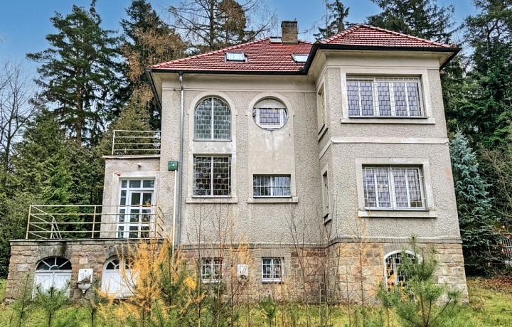 Prvorepubliková vila