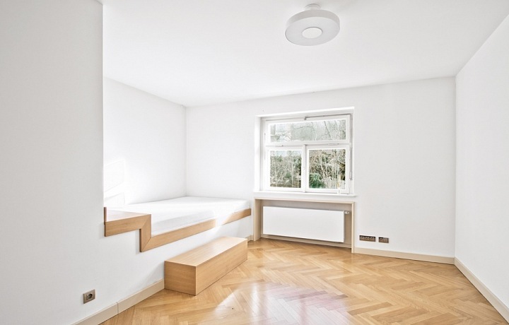 Pro dům je typický minimalistický design. 