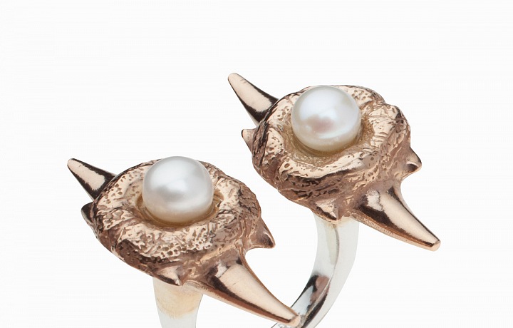 Prsten, Shark Tooth Pearl ring-gold