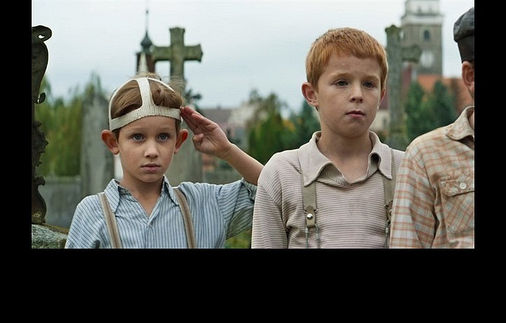 Po strništi bos, Czech succesfull movie 