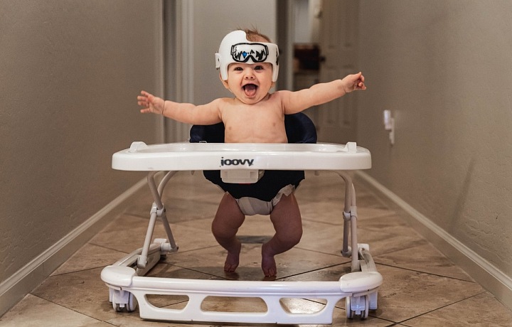 Pokud byste v Kanadě chtěli koupit dětské chodítko, možná budete překvapeni, když zjistíte, že jsou zde zakázaná