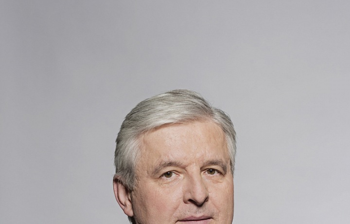 Guvernér Jiří Rusnok. 