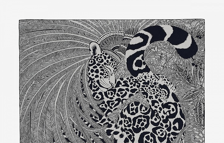 Jaguár na luxusním šátku Hermès