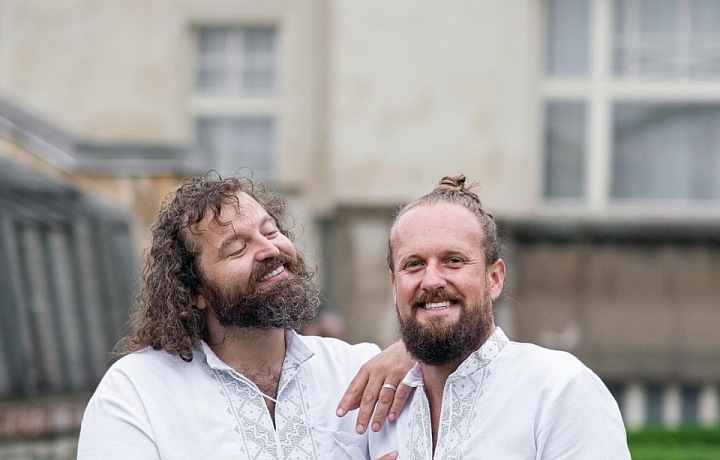 Josef Maršálek s manželem Petrem