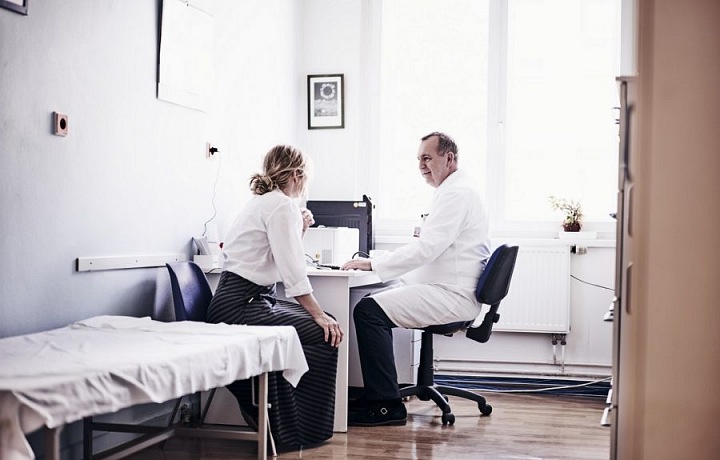 Tomáš Zima se často potkává s lidmí, ví tak, co je trápí 