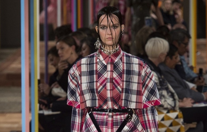 Alexander McQueen SS 2018